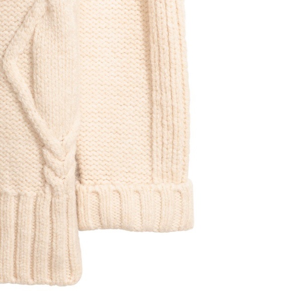 H&M Cable Knit V-Neck Sweater - Picture 3 of 14